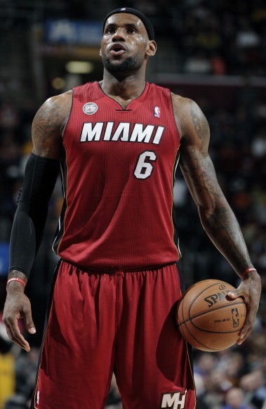 为何促使运 为何促使运